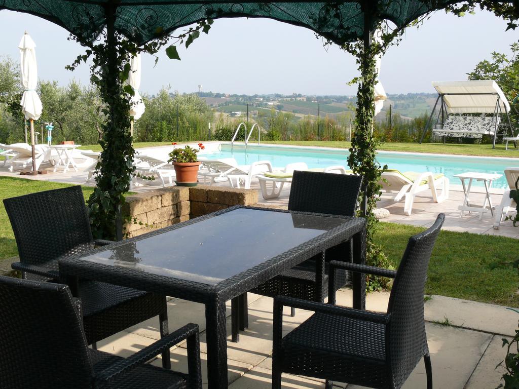 Agriturismo Al Rifugio Divino Belvedere Ostrense Exteriör bild