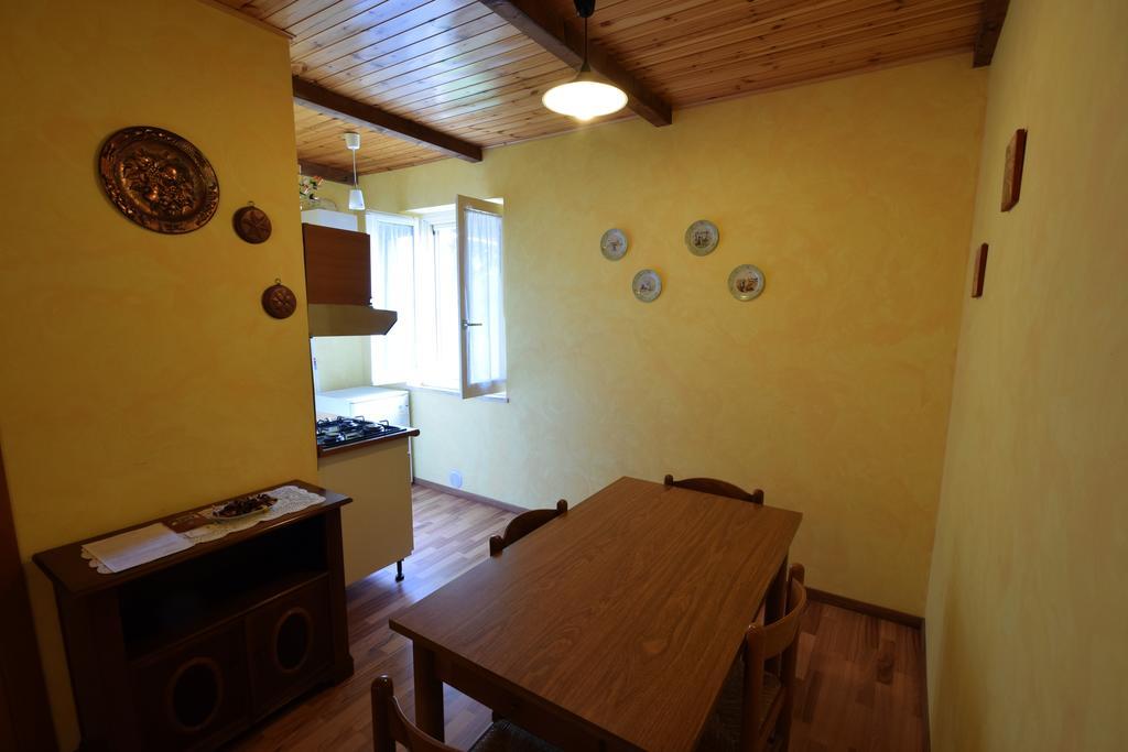 Agriturismo Al Rifugio Divino Belvedere Ostrense Exteriör bild