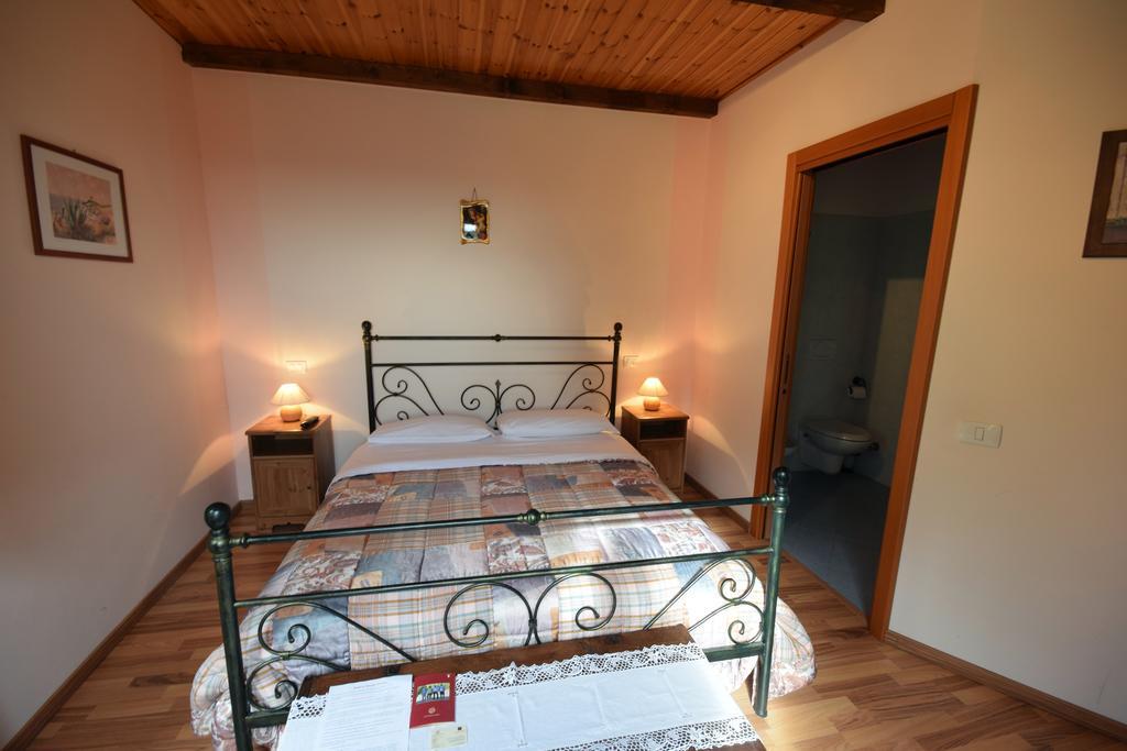 Agriturismo Al Rifugio Divino Belvedere Ostrense Exteriör bild